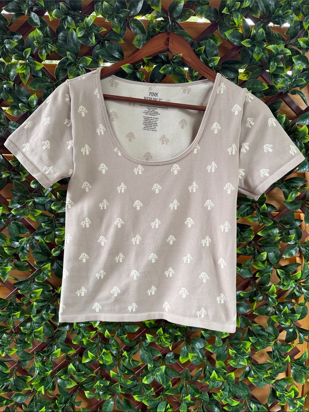 Pink Republic Taupe Mushroom-Print Scoop Crop Top